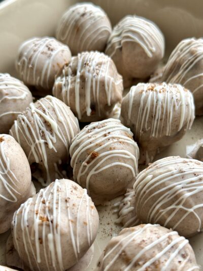 Cinnamon Roll Oreo Truffles