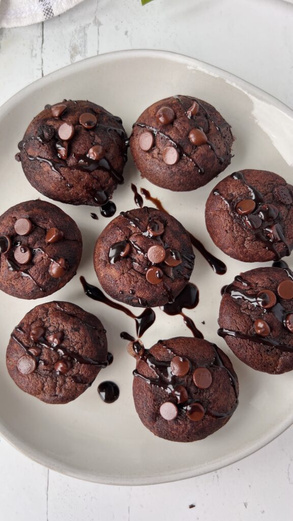 Chocolate Peppermint Mini Muffins by hollysbestlife - FoodSocial