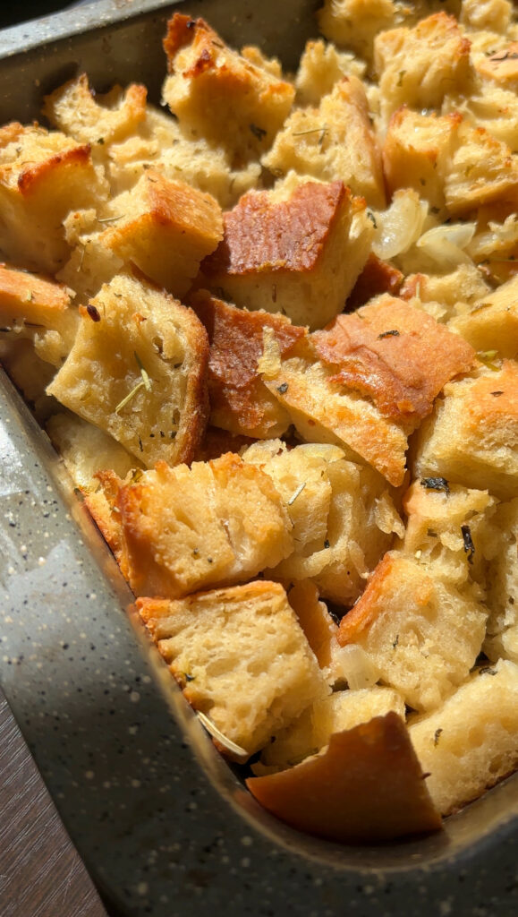 Classic Thanksgiving Stuffing by karinabakeswithlove - FoodSocial