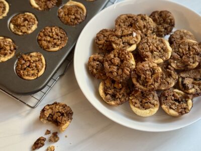 Mama’s Mini Pecan Bites