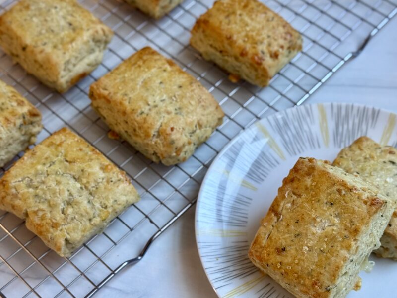 Rosemary Gruyere Biscuits by glassofweinstein - FoodSocial