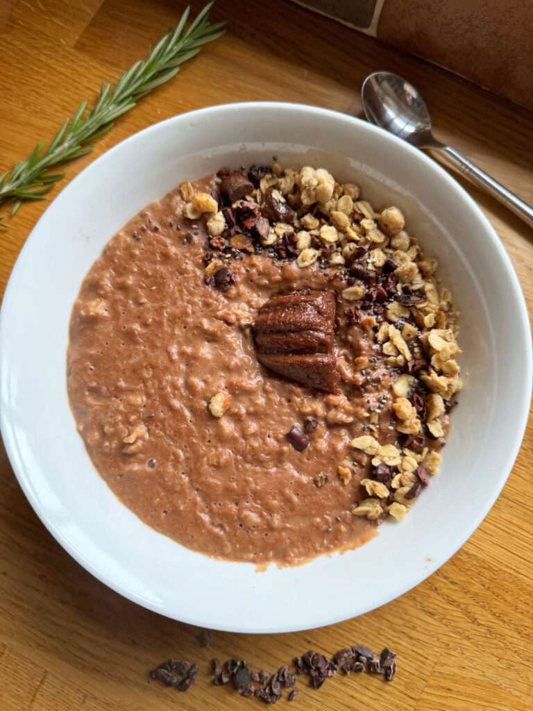 Homemade Nutella Hot Chocolate Oats by theyogaplantkitchen - FoodSocial
