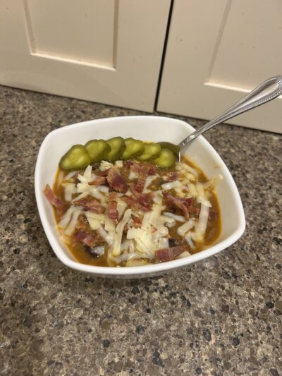 slow cooker loaded bacon cheeseburger chili