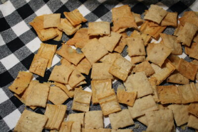 Fondue Sourdough Crackers