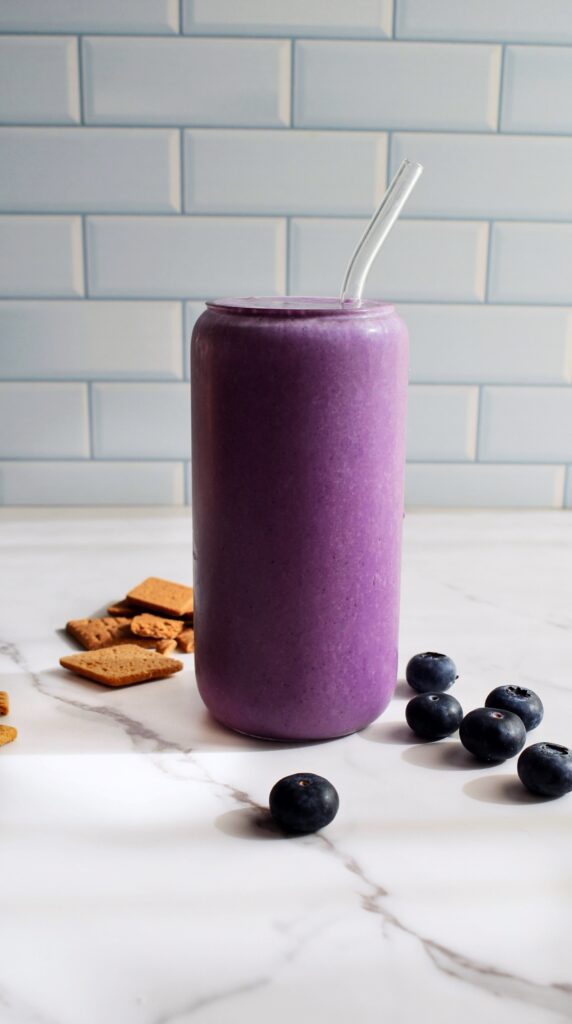 Blueberry Cheesecake Smoothie by joyfuleatsnbeats - FoodSocial