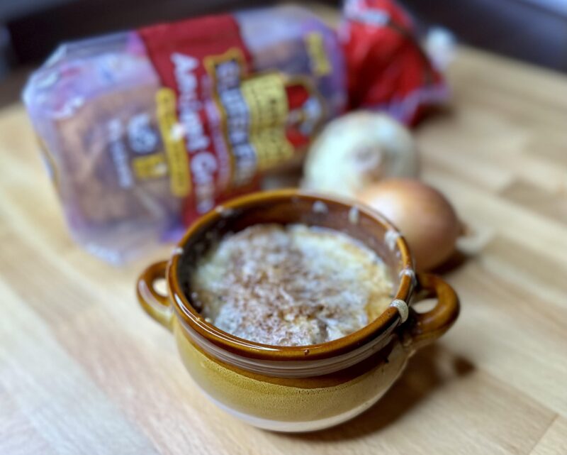 French Onion Soup by glassofweinstein - FoodSocial