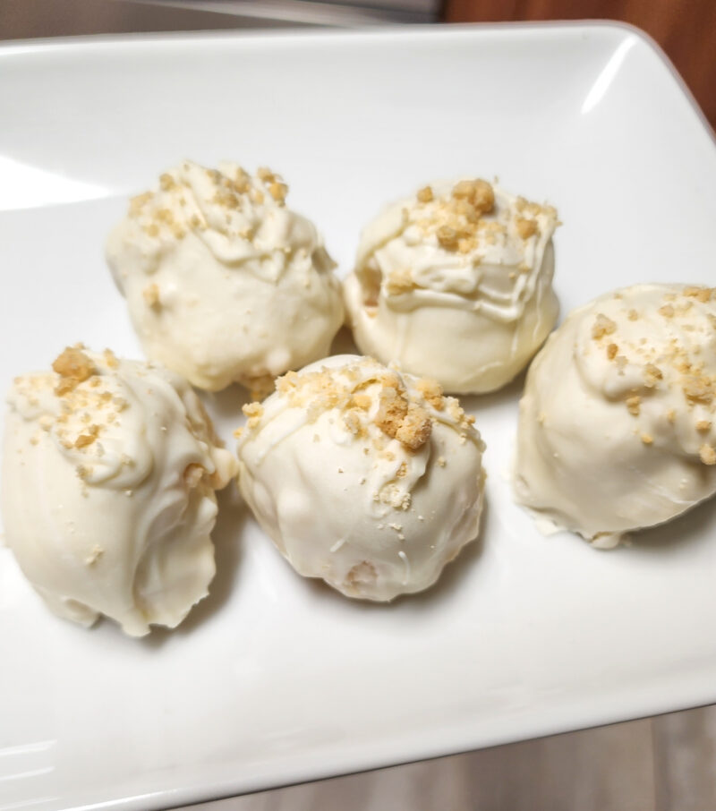 Golden oreo Truffles (GF) by Wheresxthexfood - FoodSocial
