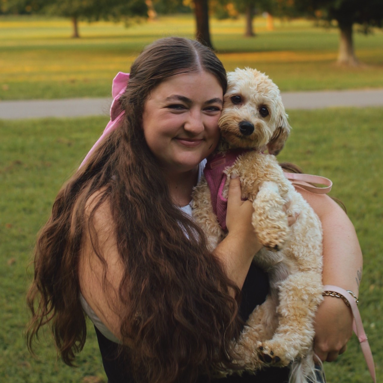 Head Shot: Anna Hutchison