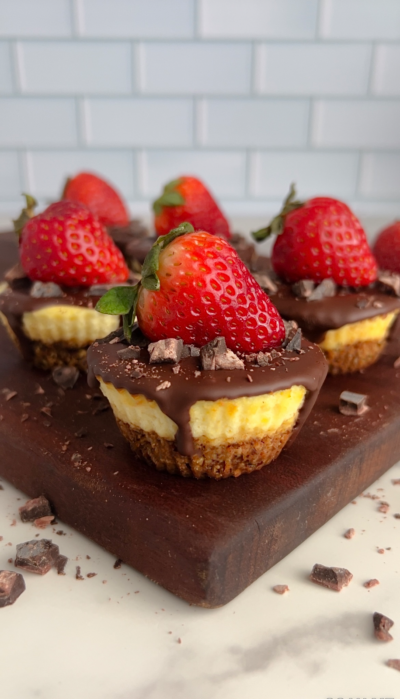 Mini Chocolate Strawberry Cheesecakes