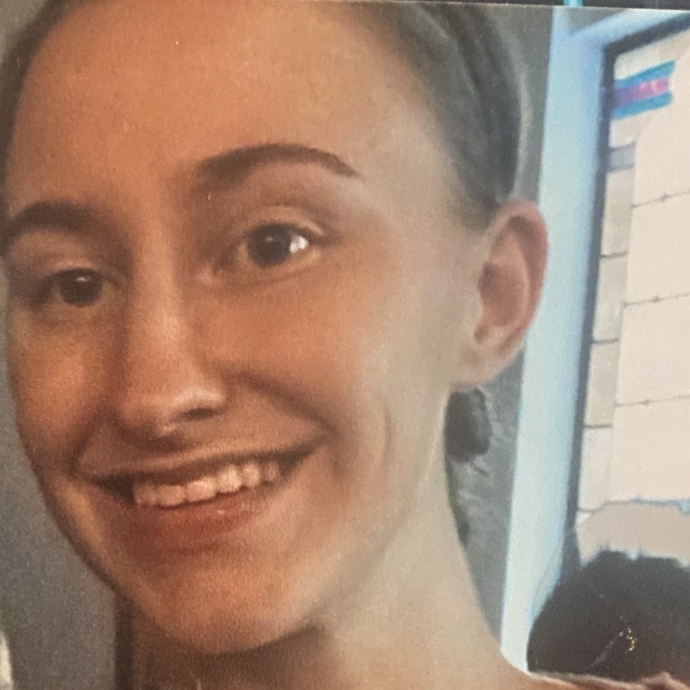 Head Shot: Hillary Wheeler