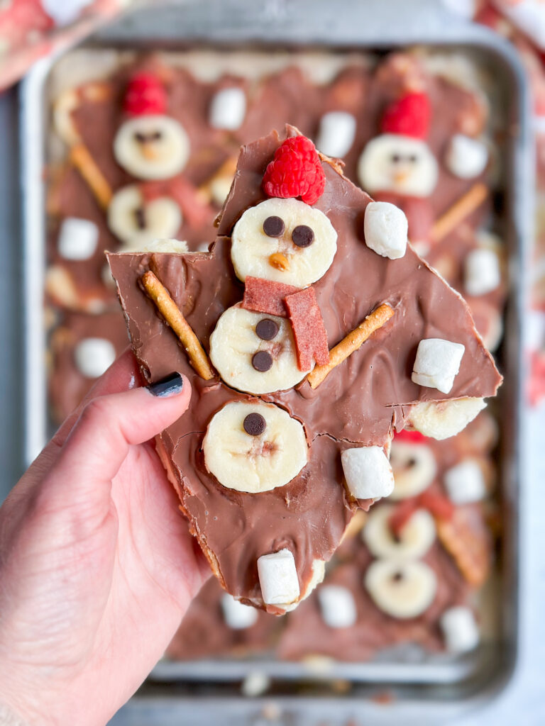 Snowmen Banana Bark by LivLaughCook - FoodSocial