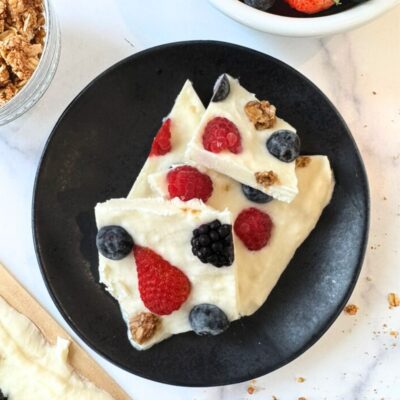 Frozen Yogurt Bark  With Berries And Granola