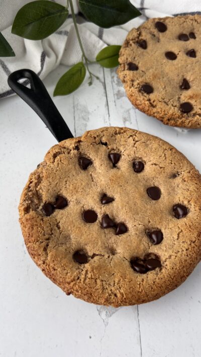 Peanut Butter Chocolate Chip Cookie Skillet