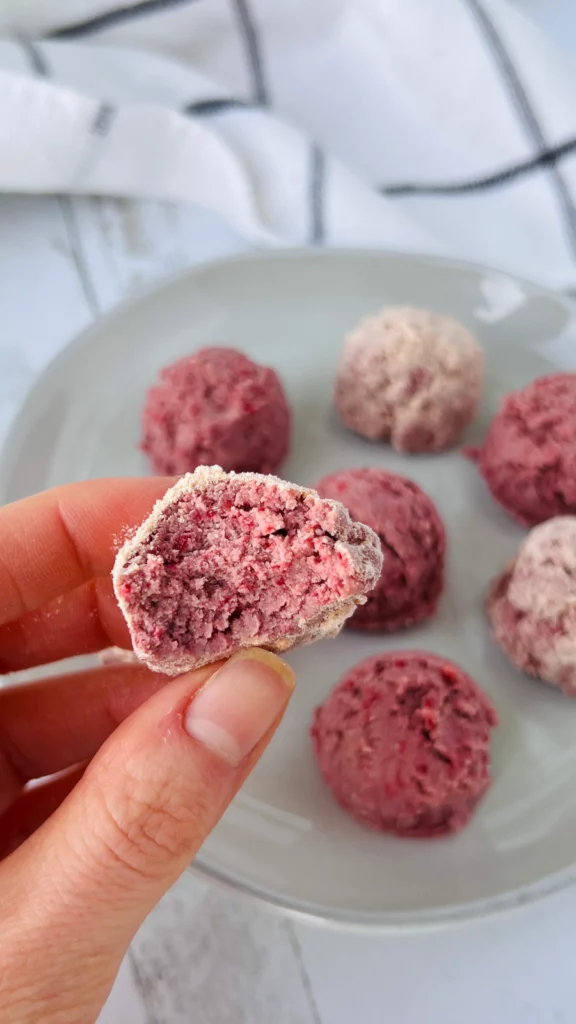 Strawberry Cheesecake Bites by hollysbestlife - FoodSocial