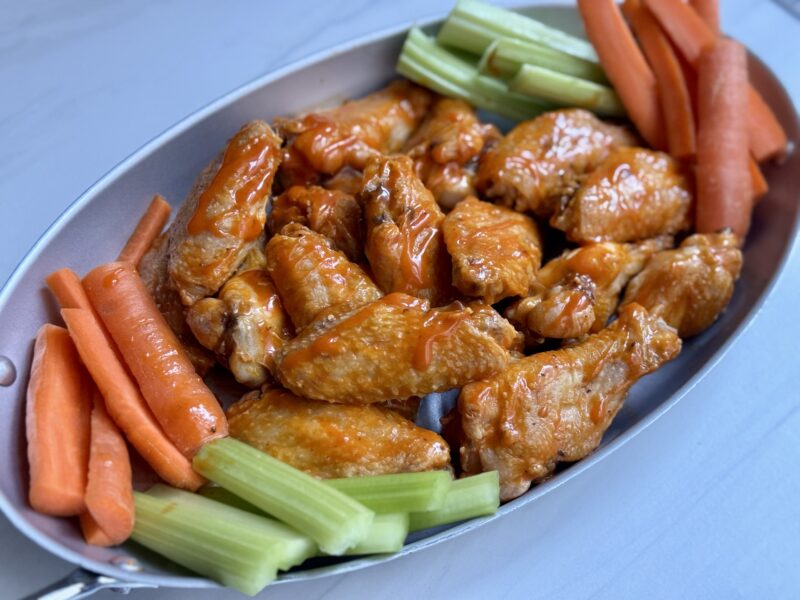 Baked Buffalo Wings by glassofweinstein - FoodSocial
