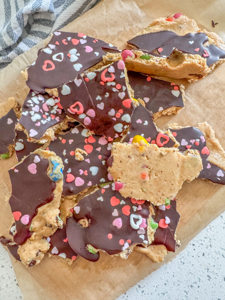 Valentines Cookie Monster Protein Bark by Marissaswholelife - FoodSocial