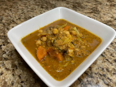 “Cheesy” Broccoli Sweet Potato Soup