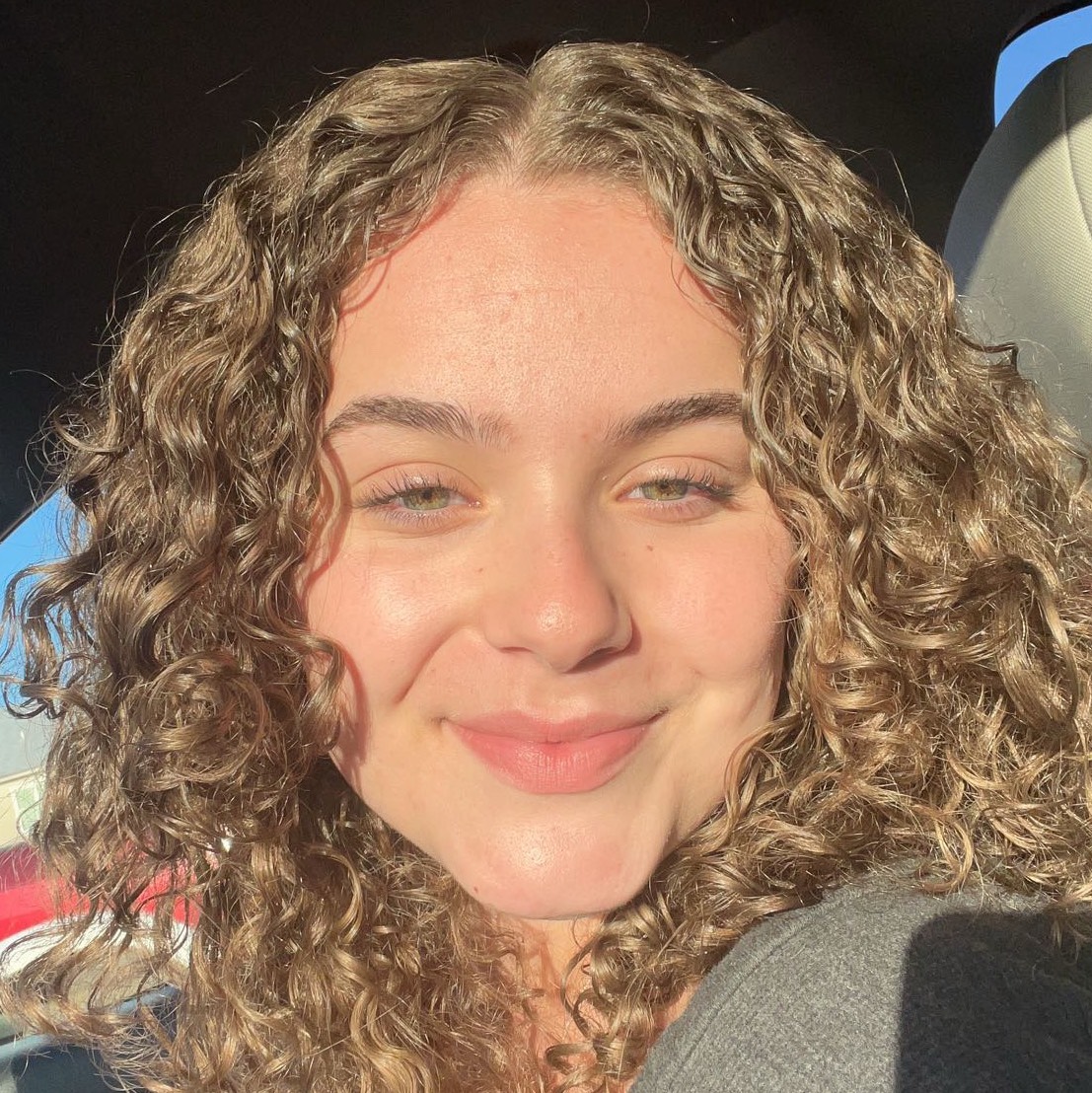 Head Shot: emma foti