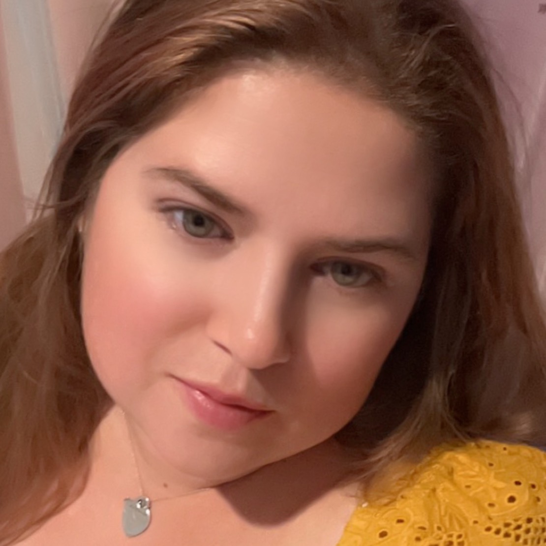 Head Shot: Tiffany Mishler