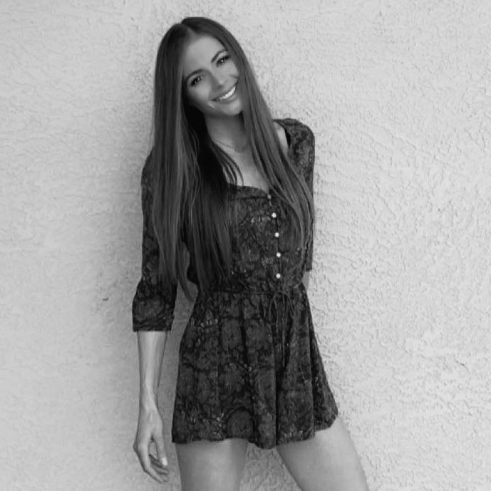 Head Shot: Lindsey Reed