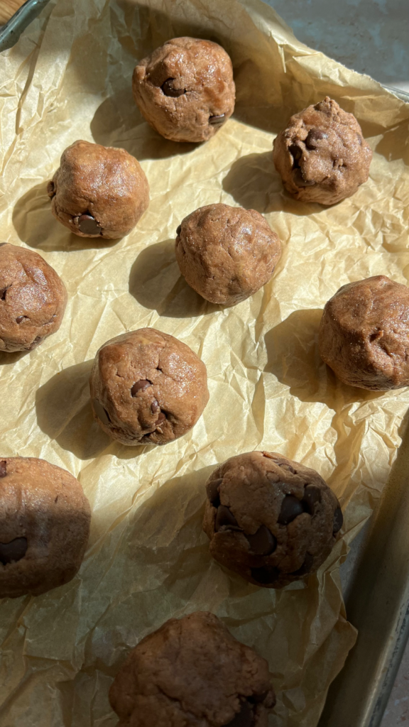 Chocolate Peanut Butter Energy Bites by Lisa Lipari - FoodSocial