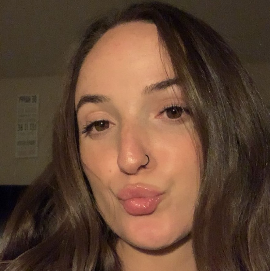 Head Shot: Kiana Harris