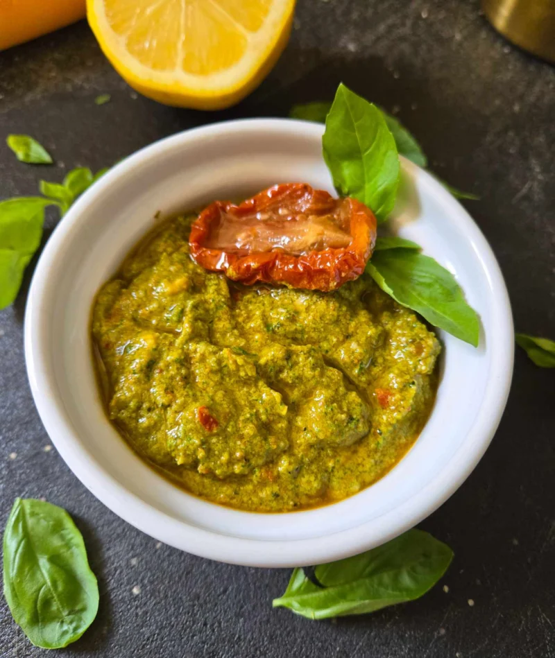 Sundried Tomato Pesto by the_happy_veg - FoodSocial