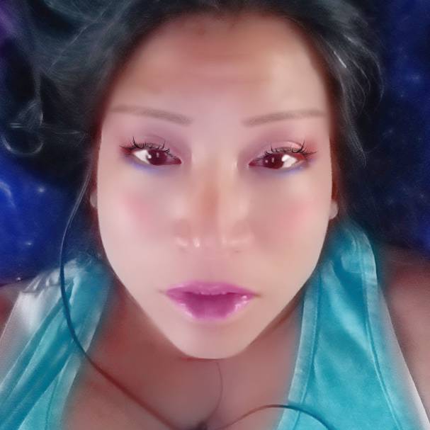 Head Shot: Tanja Peterson