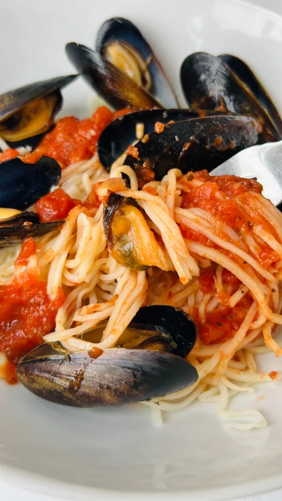Low-Carb Mussel Marinara by hollysbestlife - FoodSocial