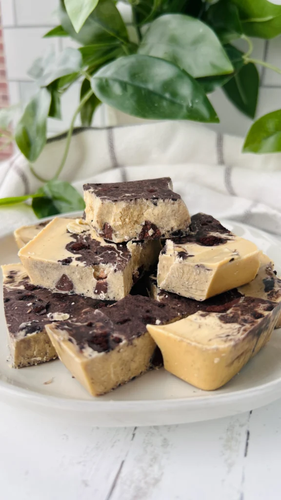 Cookies n Cream Fudge by hollysbestlife - FoodSocial