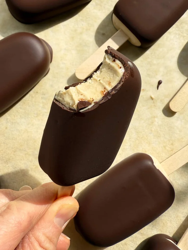 Healthy Frozen Yogurt Bars (Paleo) by bakeitpaleo - FoodSocial