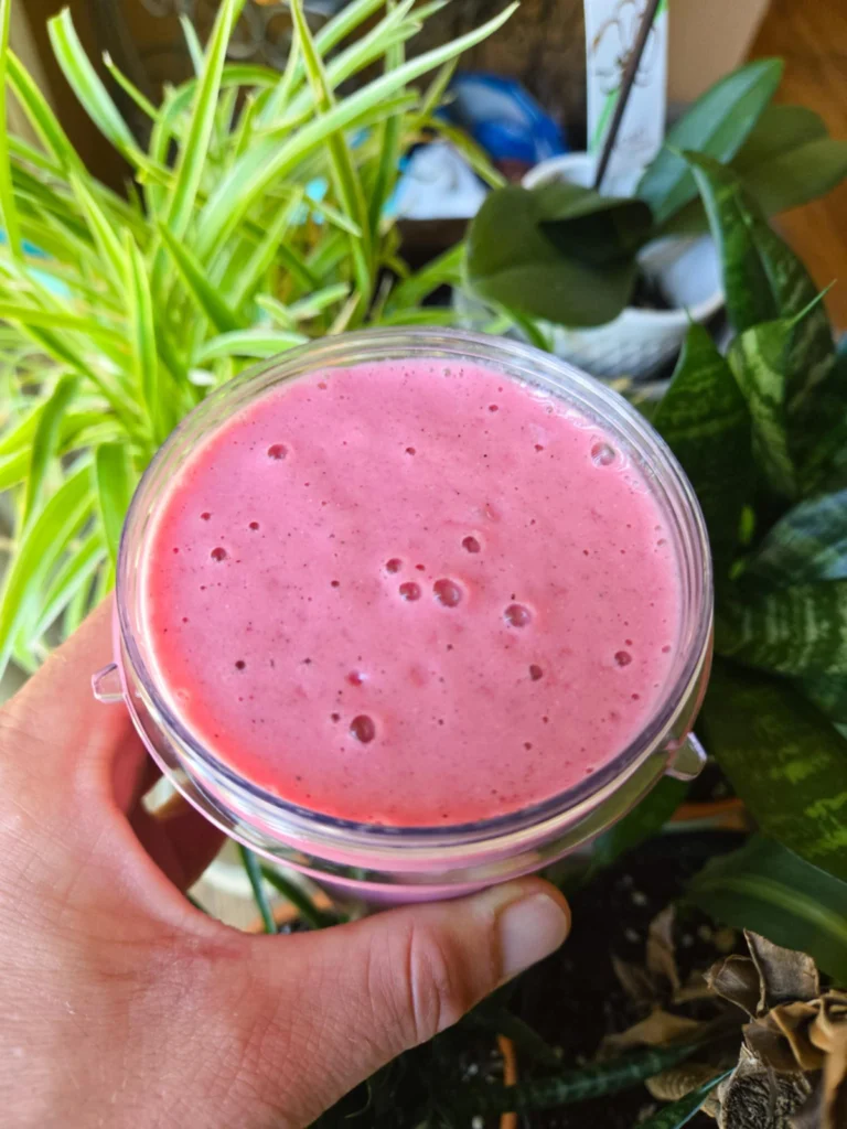 Tropical Pitaya Smoothies by the_happy_veg - FoodSocial