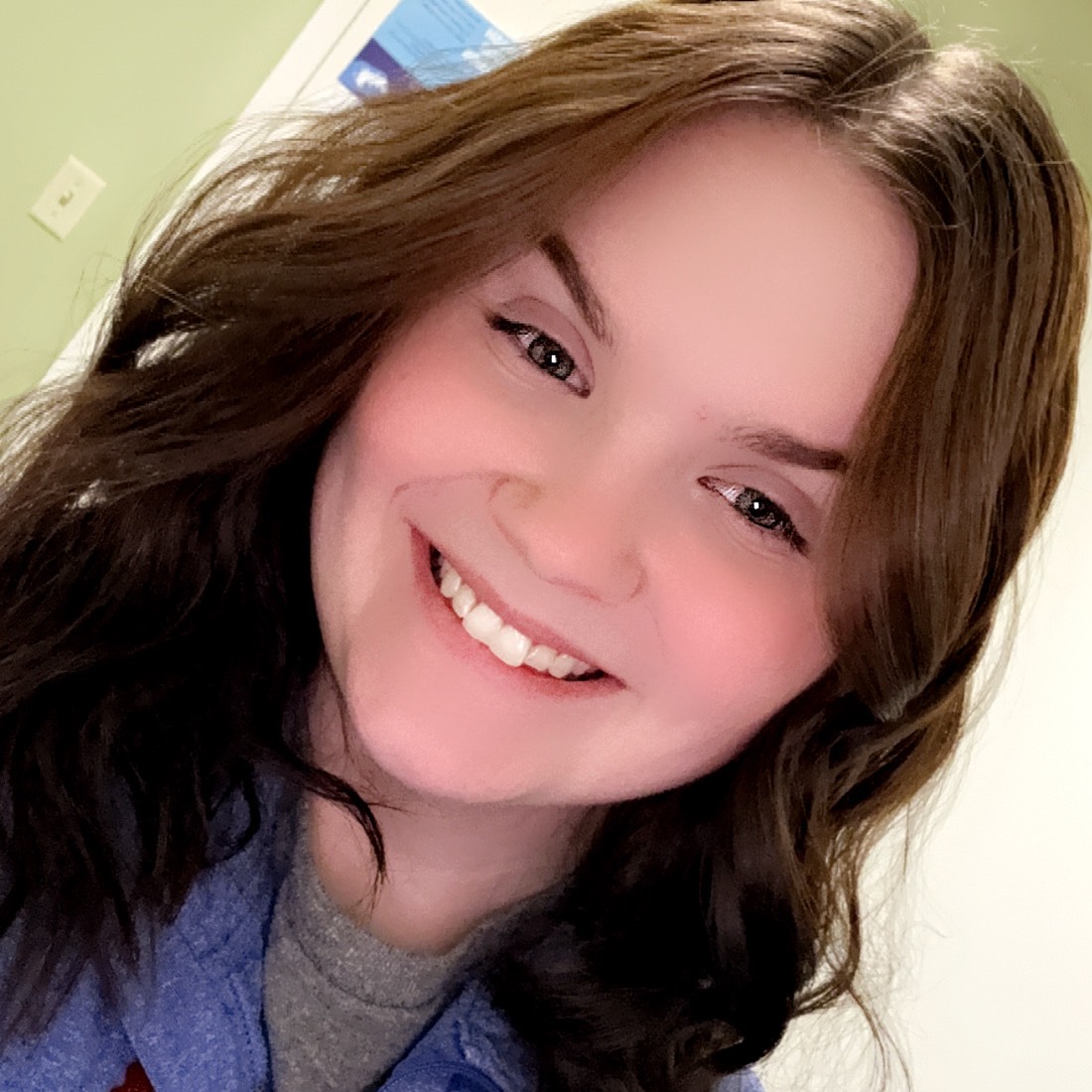 Head Shot: Hannah Bockstege