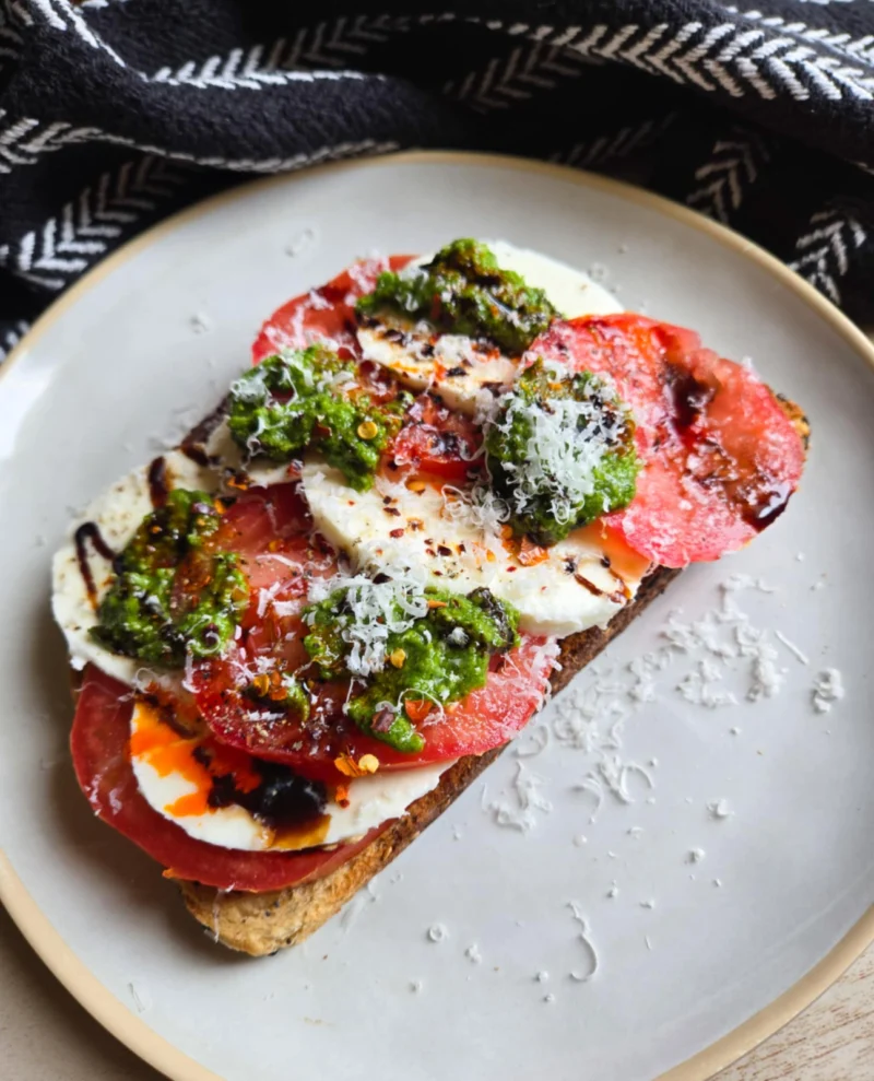 Gorgeous Summery Pesto Caprese Toasts by the_happy_veg - FoodSocial