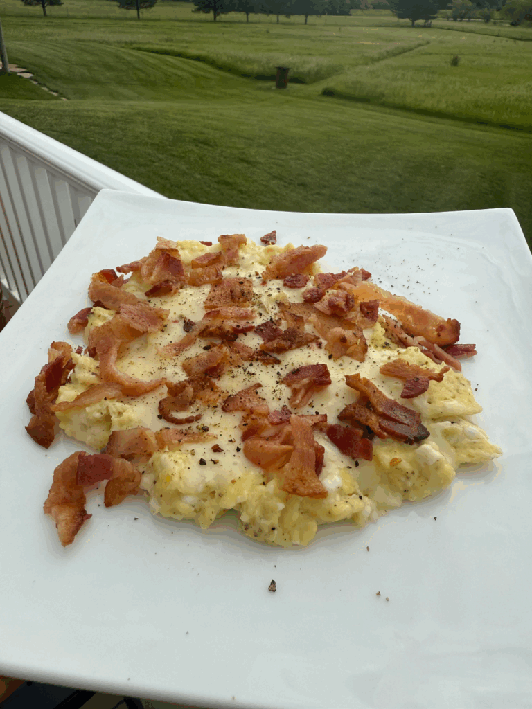 cheesy eggs by ericatangeman - FoodSocial