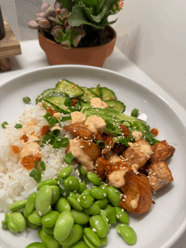 Crispy Salmon Bowl by Adaydreamblog - FoodSocial