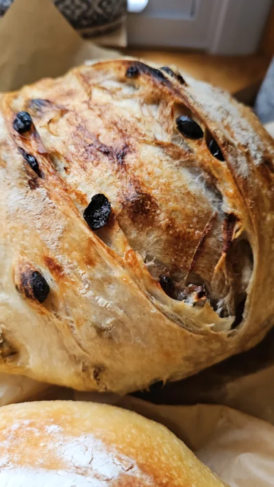Cinnamon Raisin Croissant Sourdough Bread