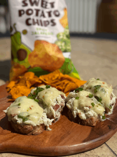 open-faced jalapeño popper crab melt