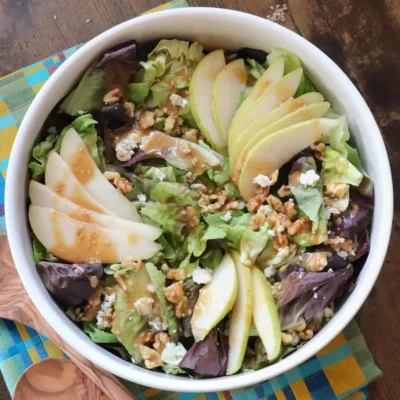 The Best Blue Cheese, Walnut, and Pear Salad