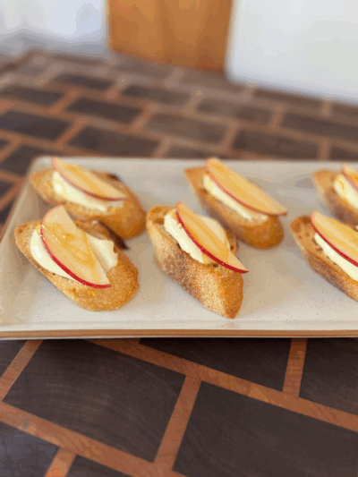 Apple Crostini