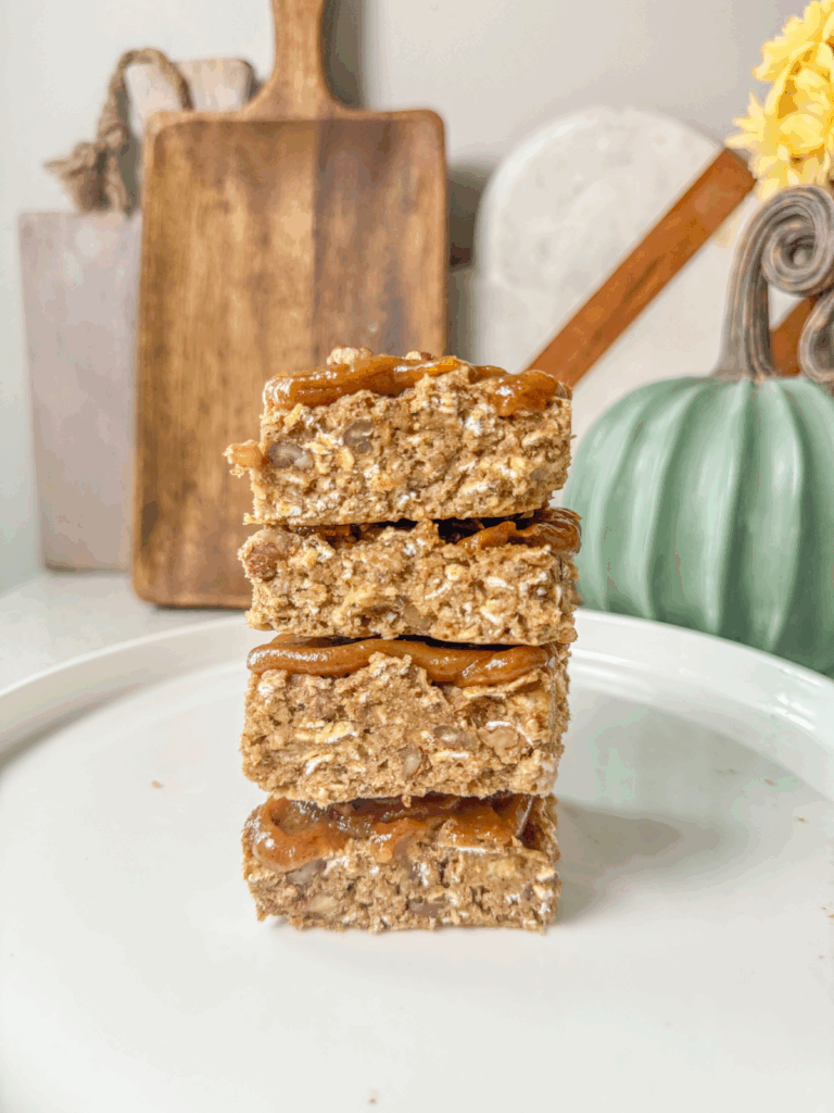 Pecan Oat Bars by Marissaswholelife - FoodSocial