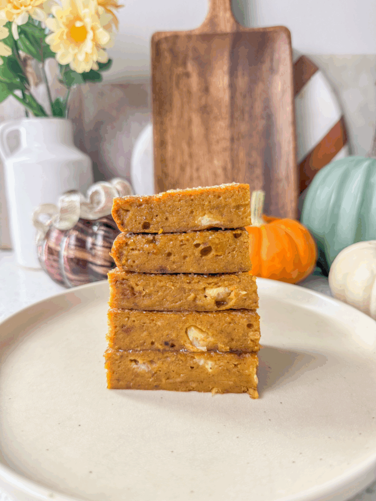 Pumpkin Pie Breakfast Bars by Marissaswholelife - FoodSocial