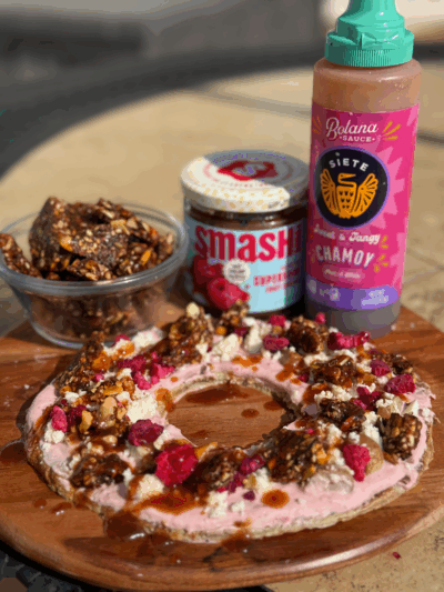 spicy triple berry protein pan-bagel