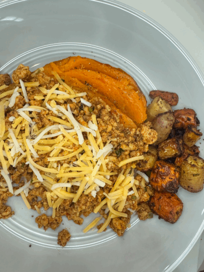 Macro-Friendly Chili Chicken Bowls