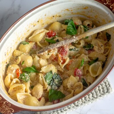 Baked Feta and Tomatoes Pasta (Tik Tok Pasta)