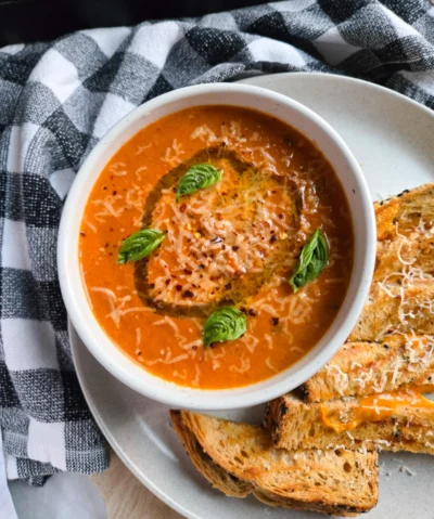 Fall Vibes – Creamy Tomato Soup