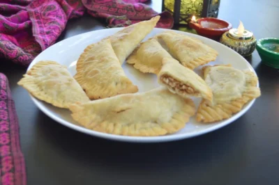 Gluten Free Gujiyas