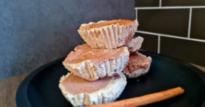 Mini Keto Gingerbread Cheesecakes (Gluten Free & Sugar Free)