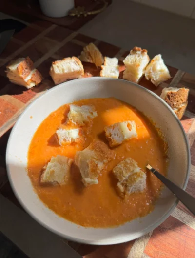 Creamy Roasted Tomato Soup with Grilled Cheese Croutons