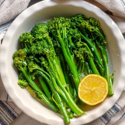 Steamed Broccolini with Garlic and Lemon